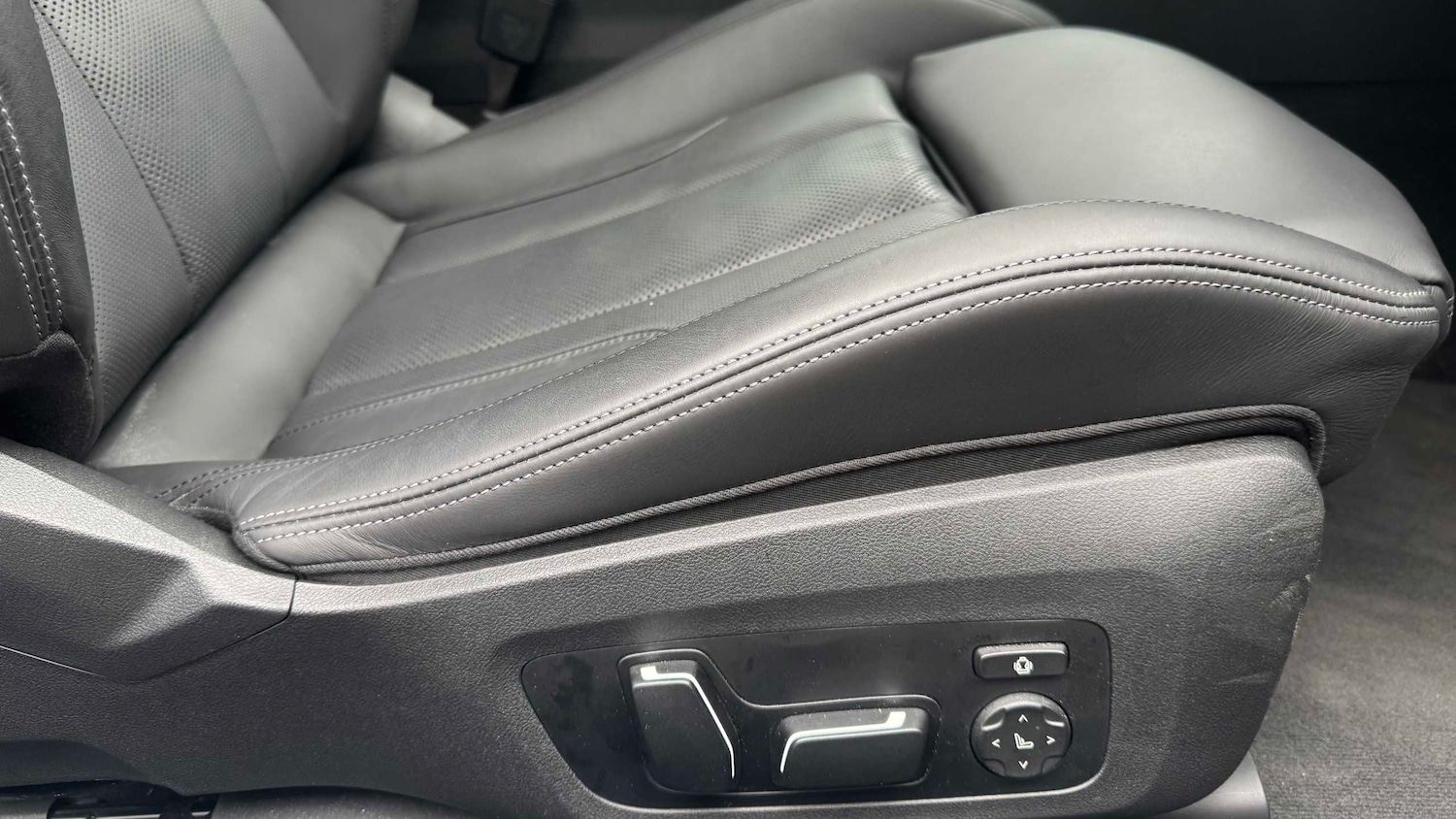 Used BMW M4 2024 for sale - 77810951: Photo 14