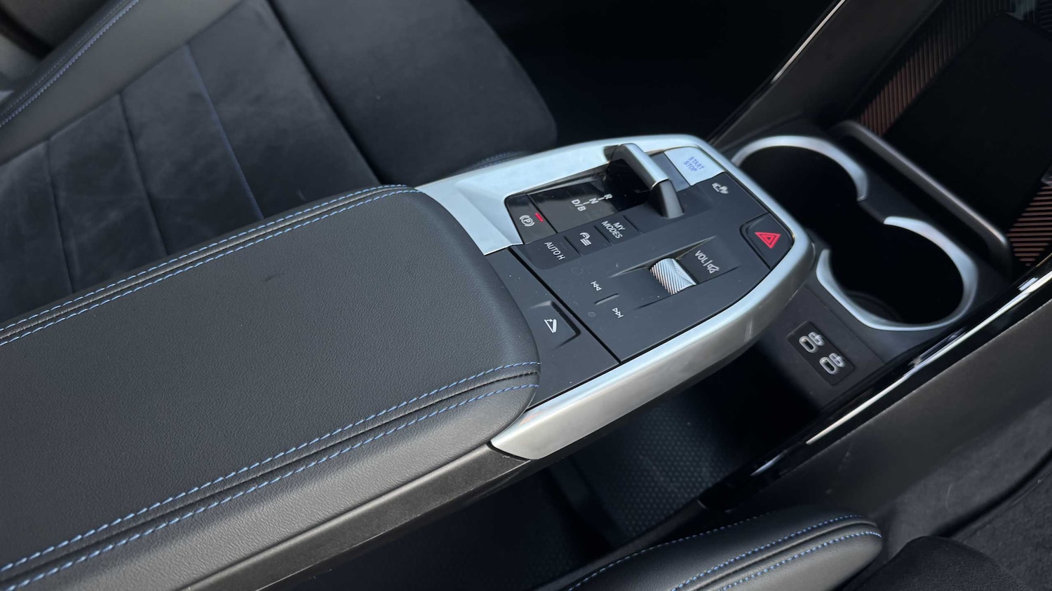 Used BMW iX2 2025 for sale - 76218360: Photo 22