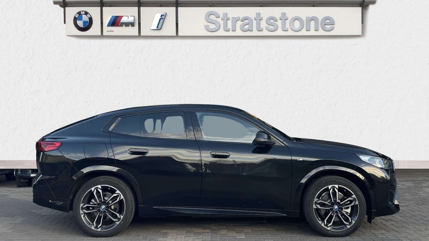 Used BMW iX2 2025 for sale - 76218360: Photo 3