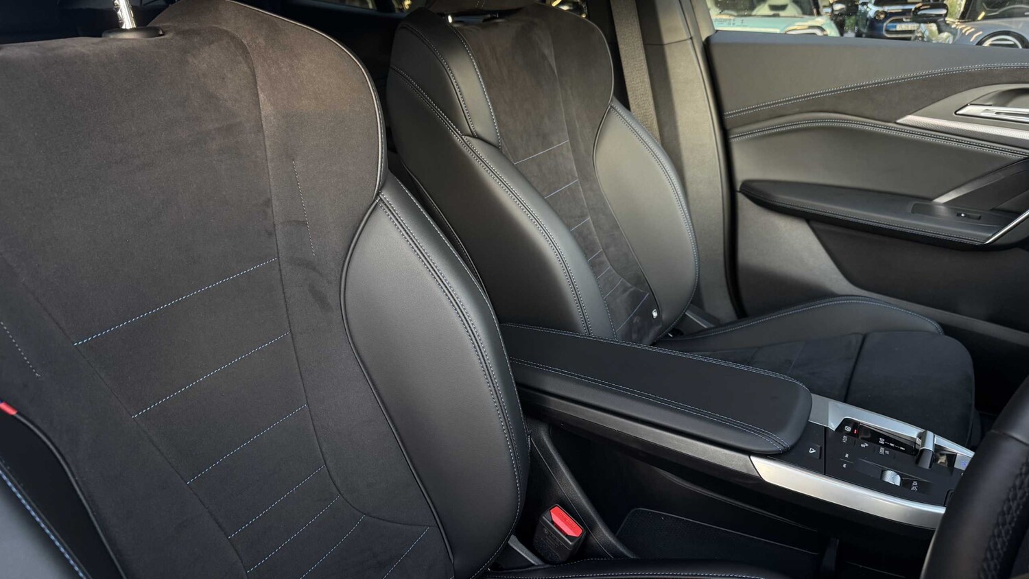 Used BMW iX2 2025 for sale - 76218360: Photo 8