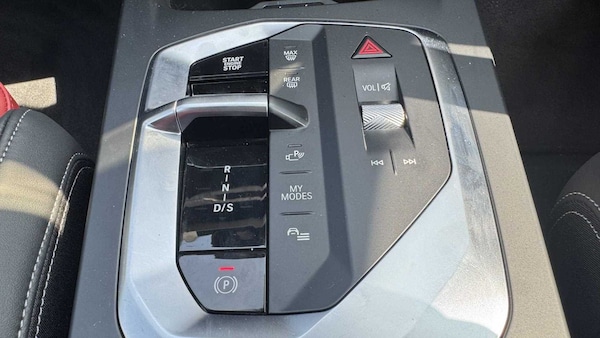 Used BMW 1 Series 2025 for sale - 76298511: Photo 32