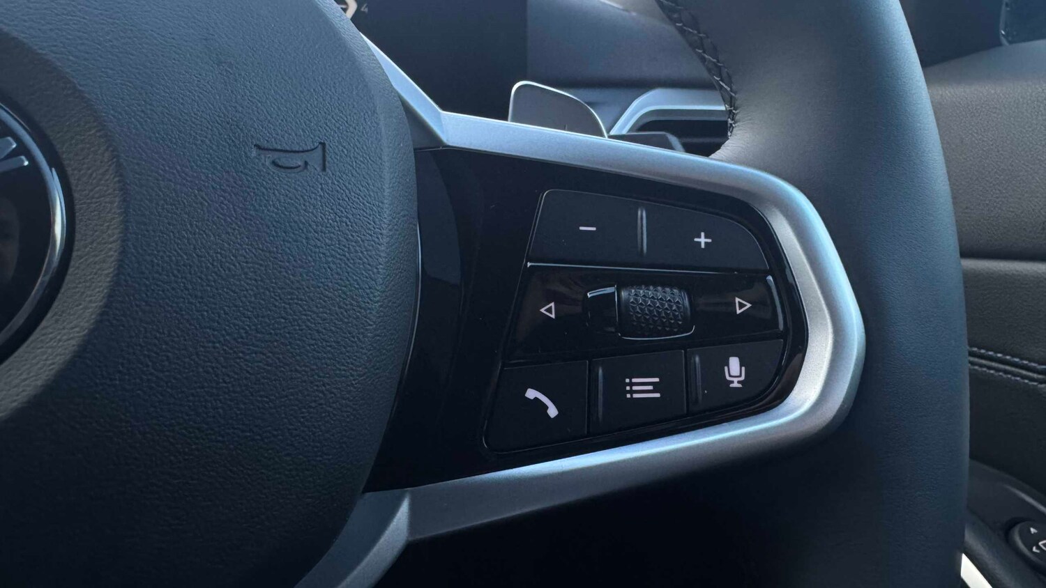 Used BMW 3 Series 2025 for sale - 78149190: Photo 16