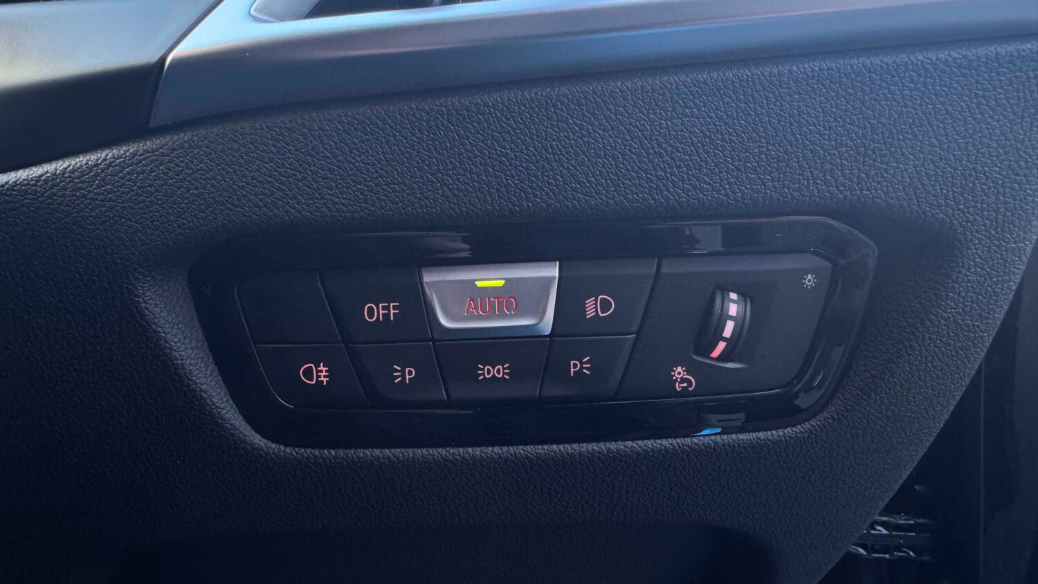 Used BMW 3 Series 2025 for sale - 78149190: Photo 25