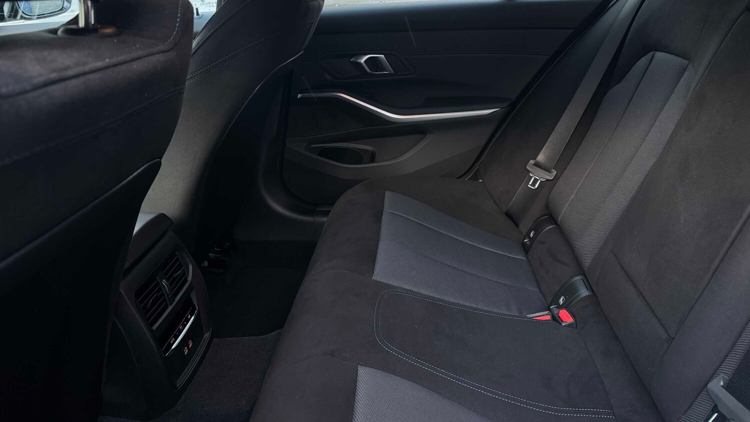 Used BMW 3 Series 2025 for sale - 78149190: Photo 8