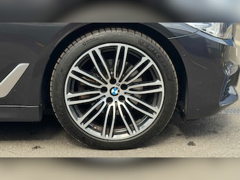 Used BMW 5 Series 2018 for sale - 79523889: Photo