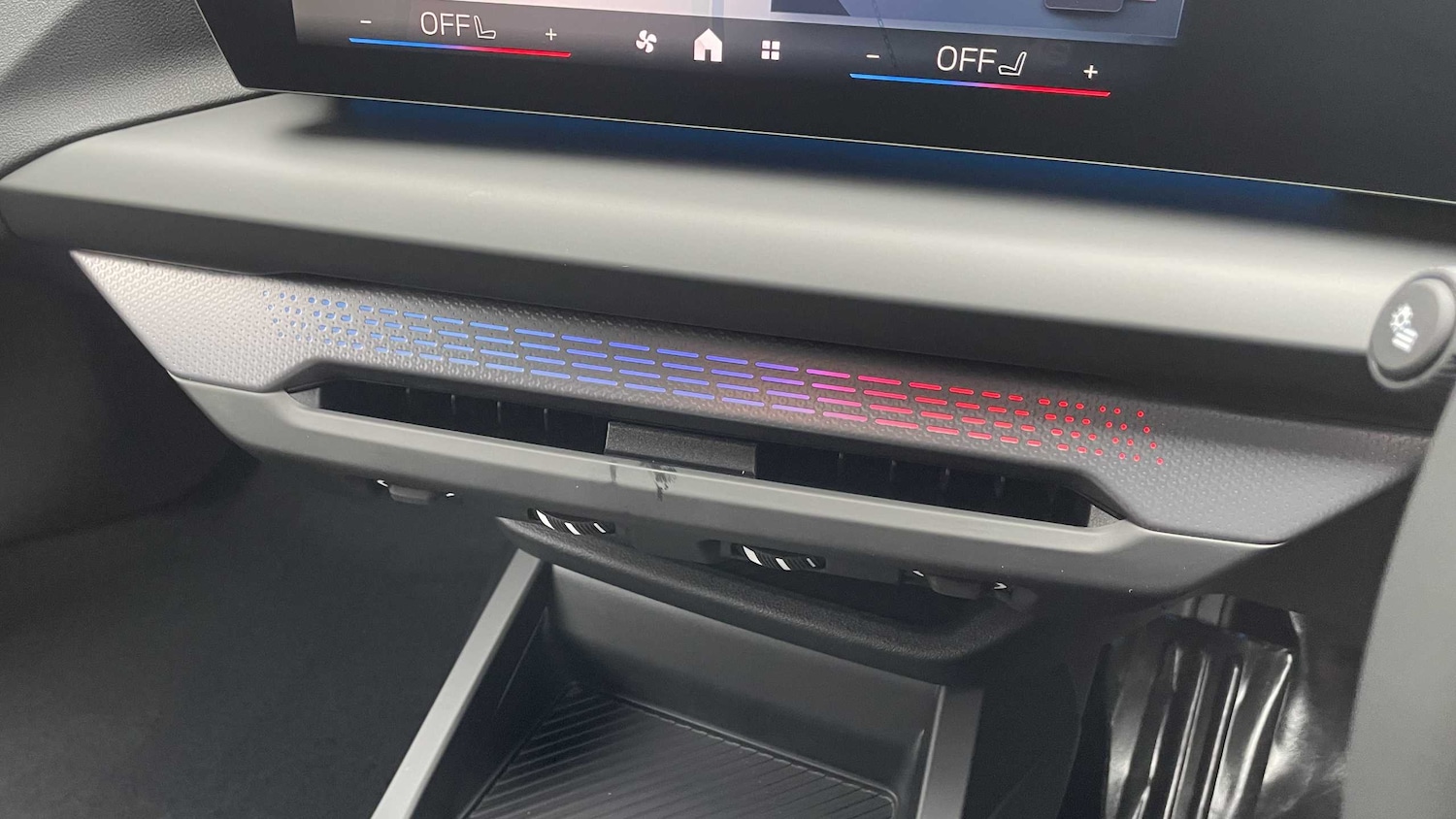 Used BMW 1 Series 2025 for sale - 76242504: Photo 15