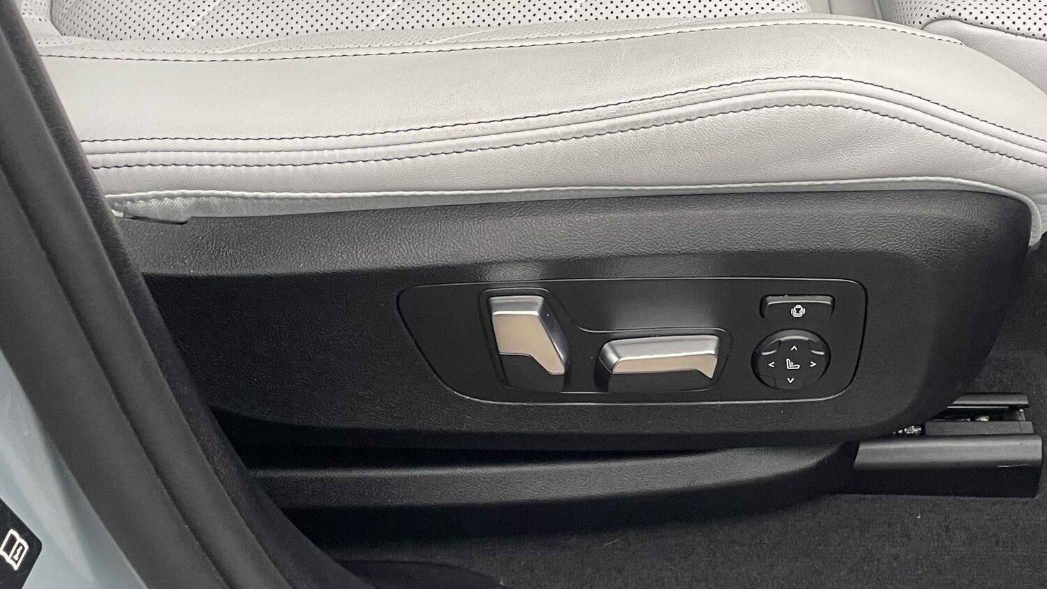 Used BMW X6 2025 for sale - 77428995: Photo 33