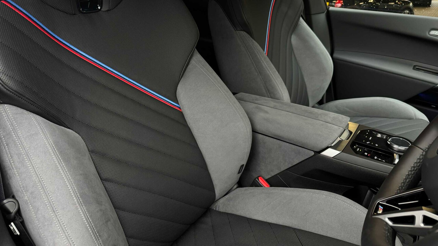 Used BMW iX 2025 for sale - 77756571: Photo 13