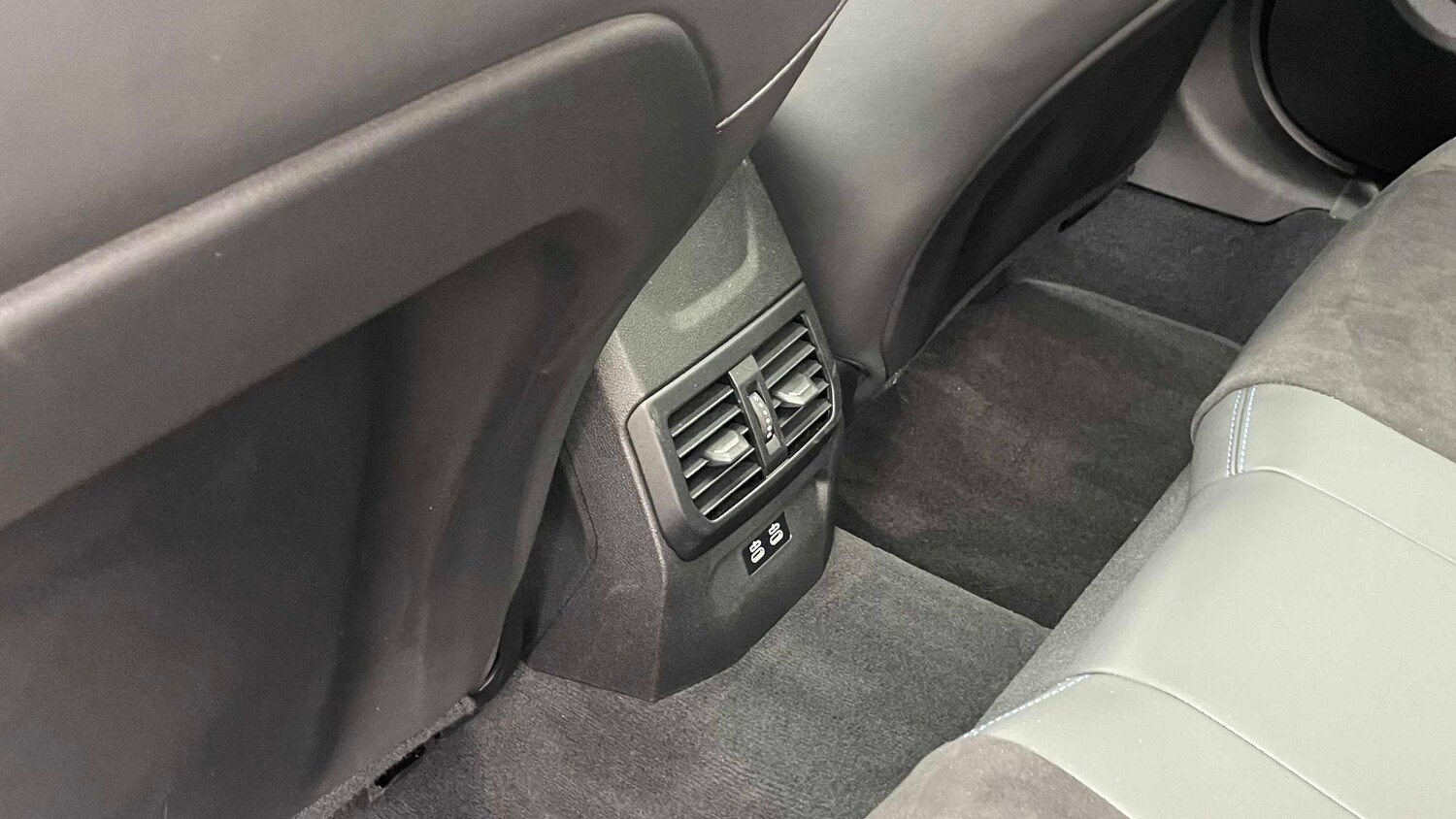 Used BMW 1 Series 2024 for sale - 77686525: Photo 32