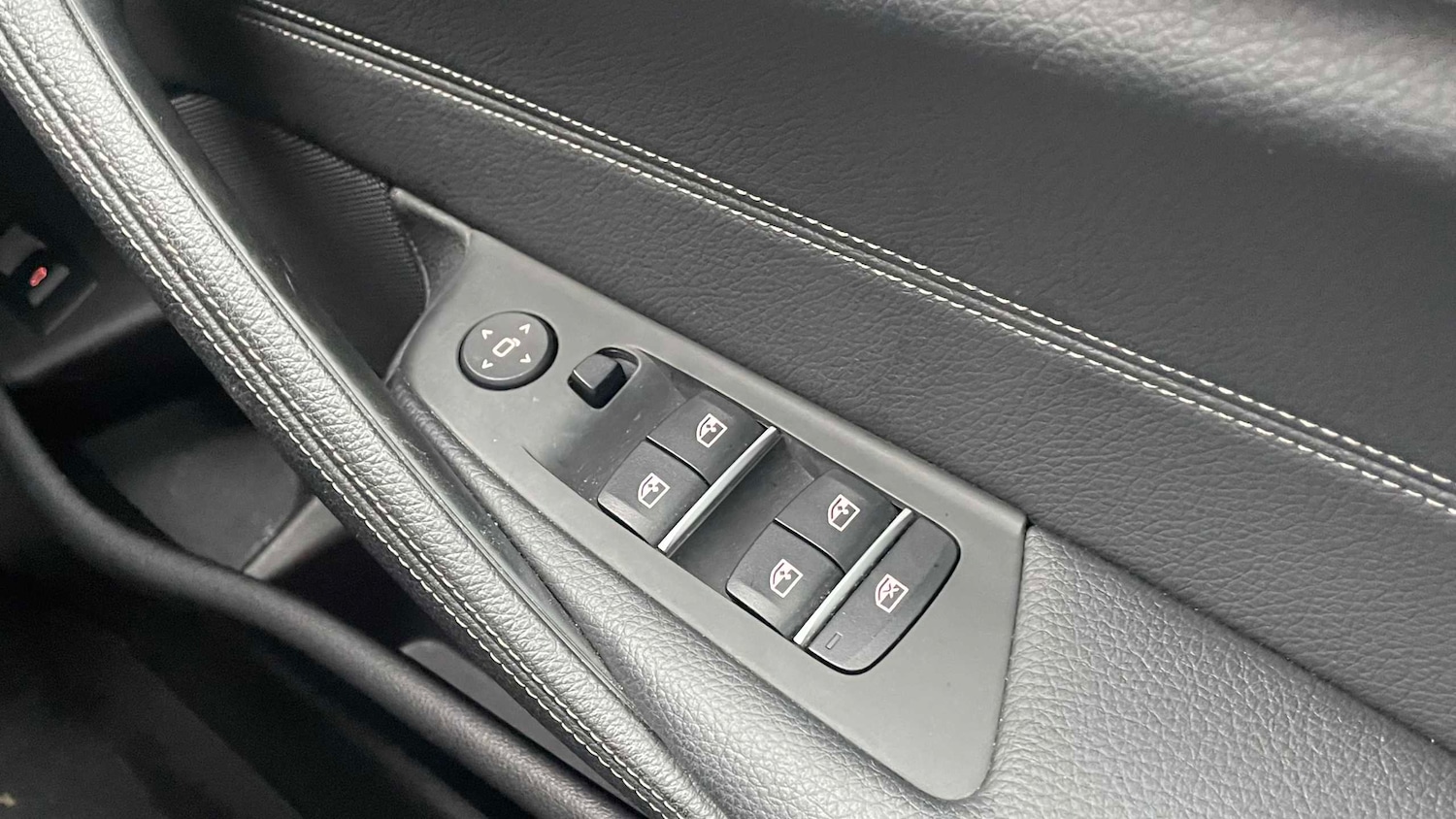 Used BMW 5 Series 2019 for sale - 77257233: Photo 31