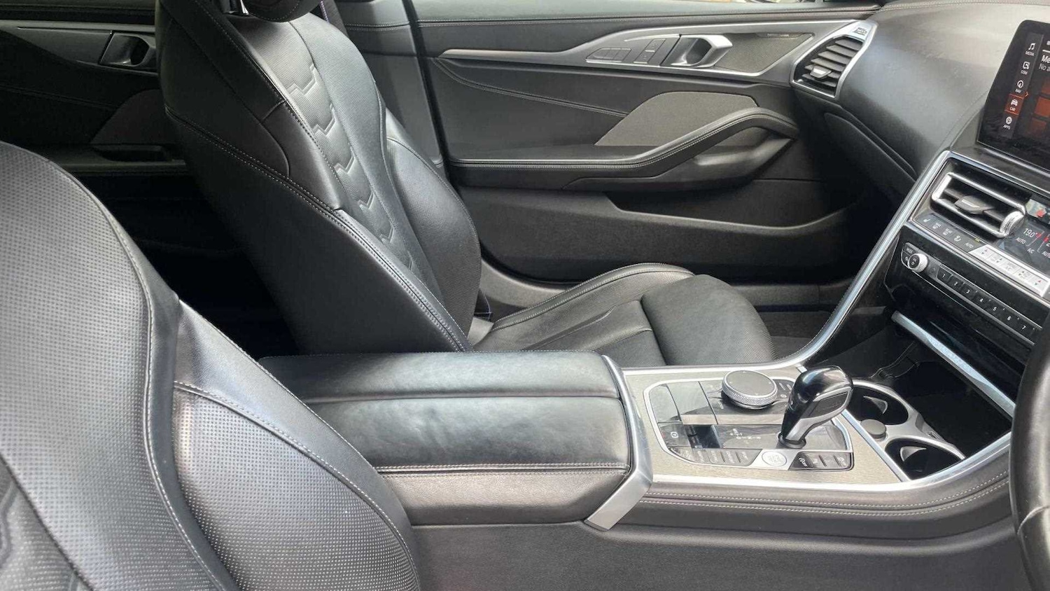 Used BMW 8 Series 2022 for sale - 76460027: Photo 8