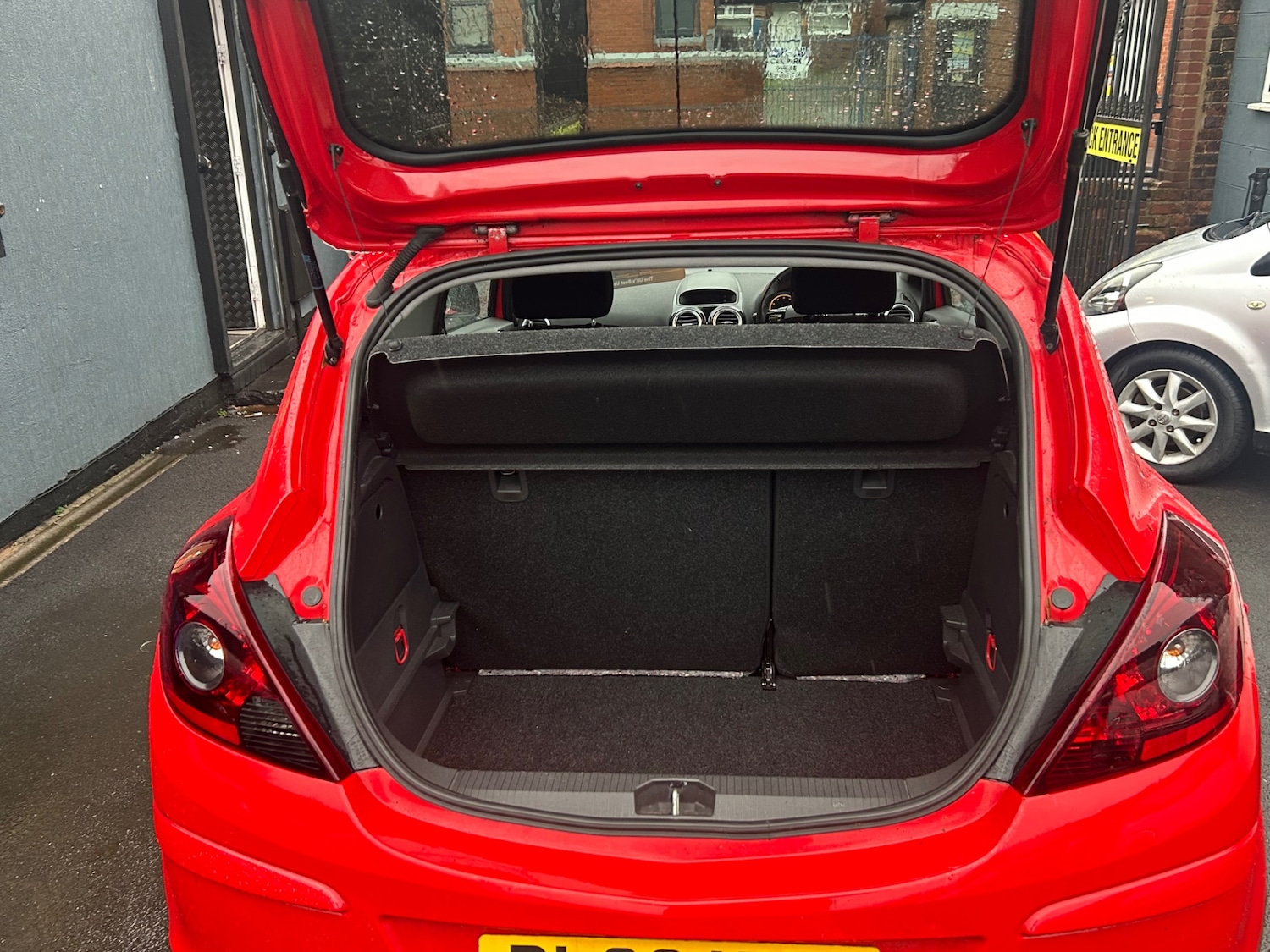 Used Vauxhall Corsa 2013 for sale - 77240223: Photo 9