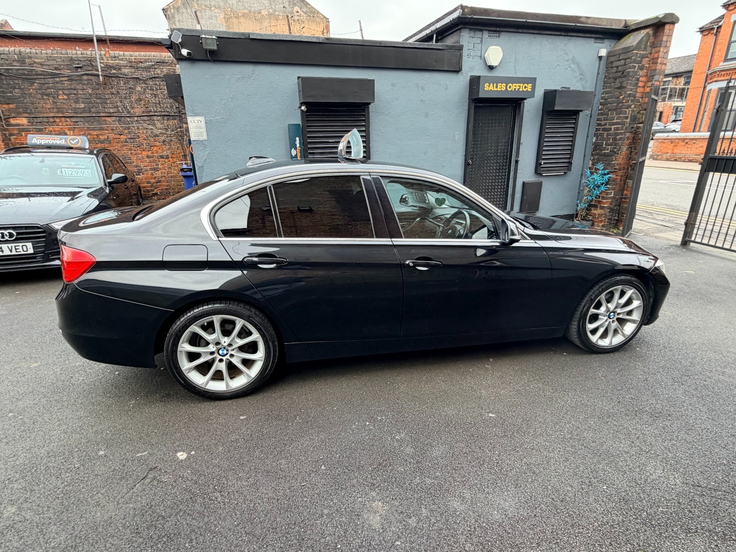 Used BMW 3 Series 2014 for sale - 77548498: Photo 11