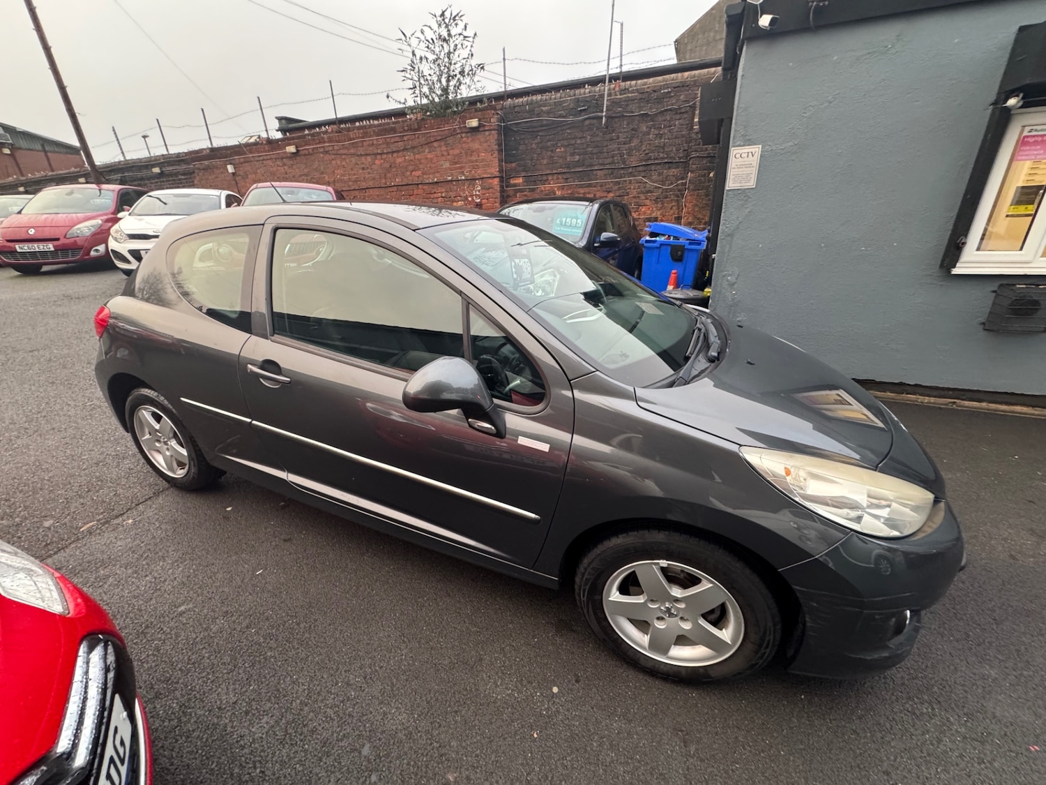Used Peugeot 207 2010 for sale - 77248259: Photo 2