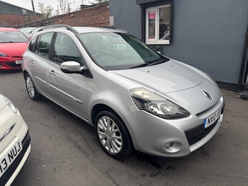 Used Renault Clio 2010 for sale - 76290557: Photo
