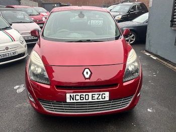 Used Renault Grand Scenic 2010 for sale - 77234609: Photo