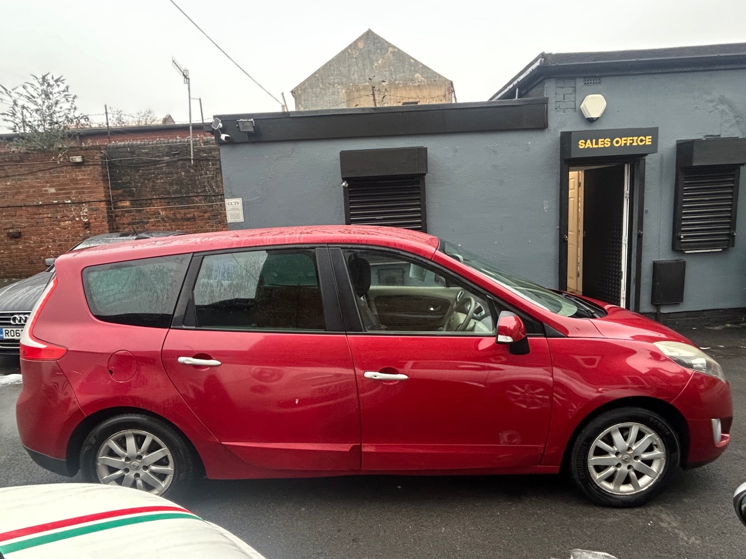 Used Renault Grand Scenic 2010 for sale - 77234609: Photo 5