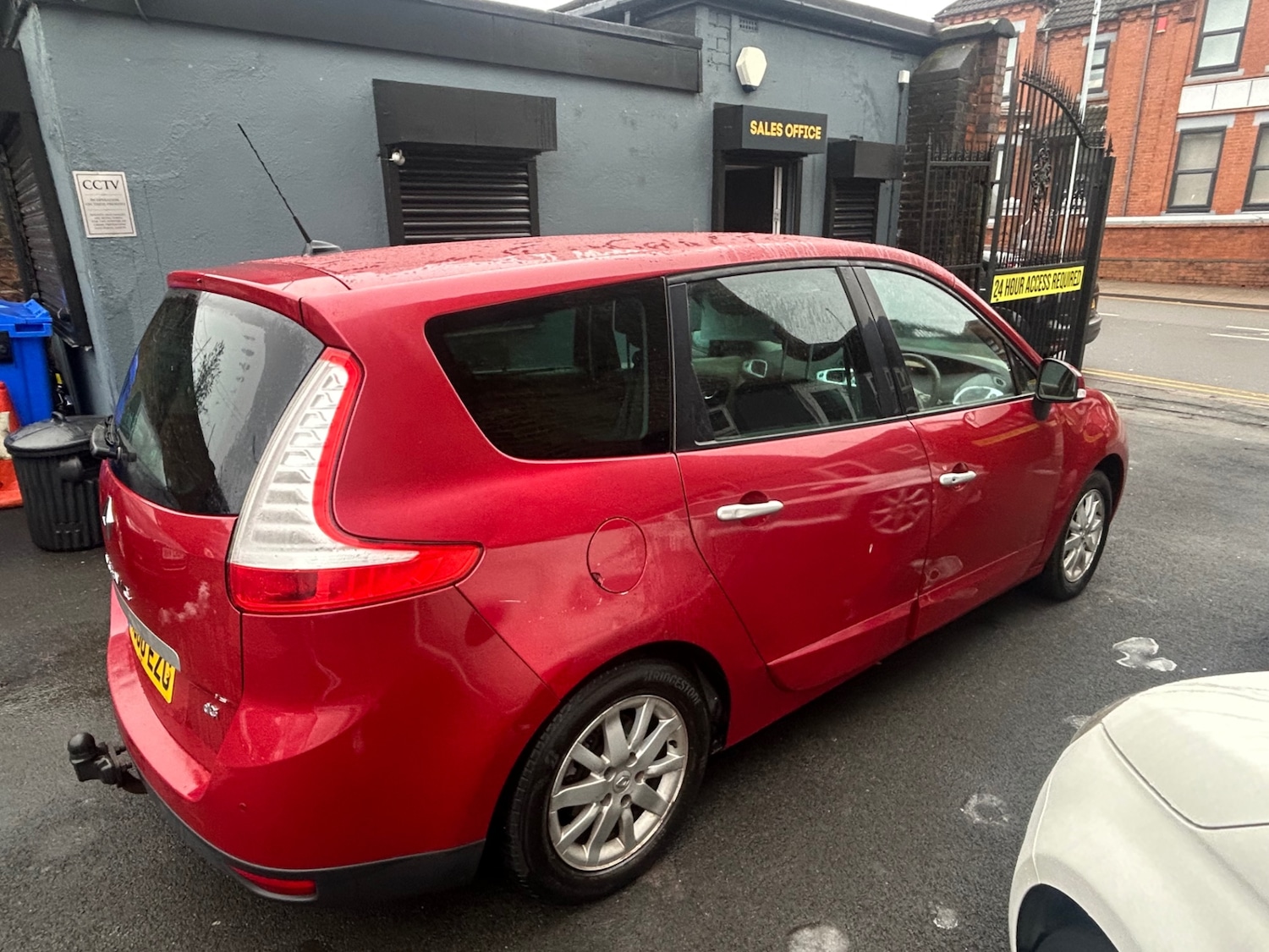 Used Renault Grand Scenic 2010 for sale - 77234609: Photo 6