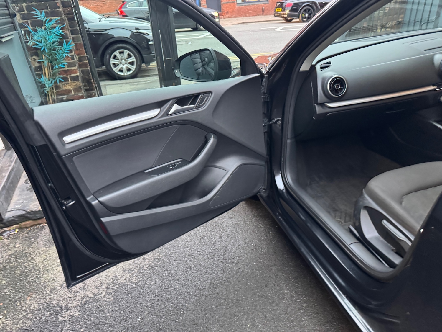 Used Audi A3 2014 for sale - 77260918: Photo 10