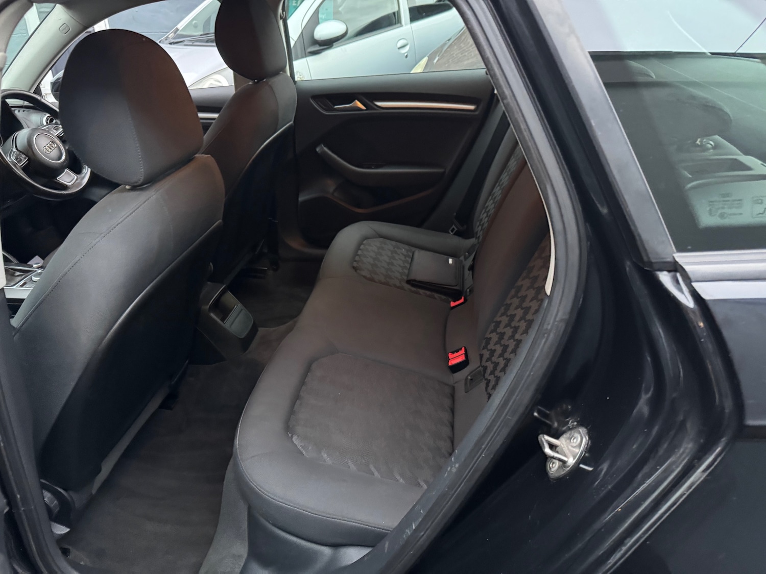 Used Audi A3 2014 for sale - 77260918: Photo 9