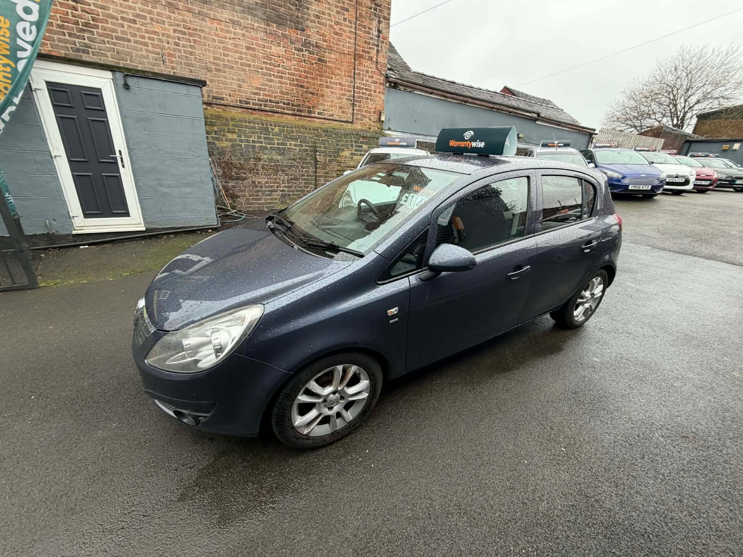 Used Vauxhall Corsa 2010 for sale - 77578397: Photo 2