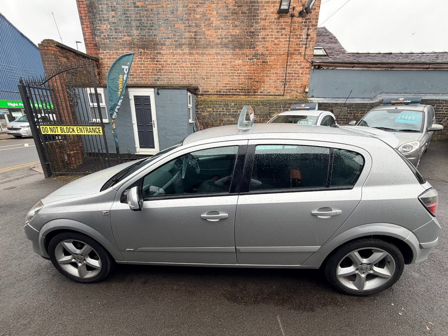 Used Vauxhall Astra 2010 for sale - 77548461: Photo 6