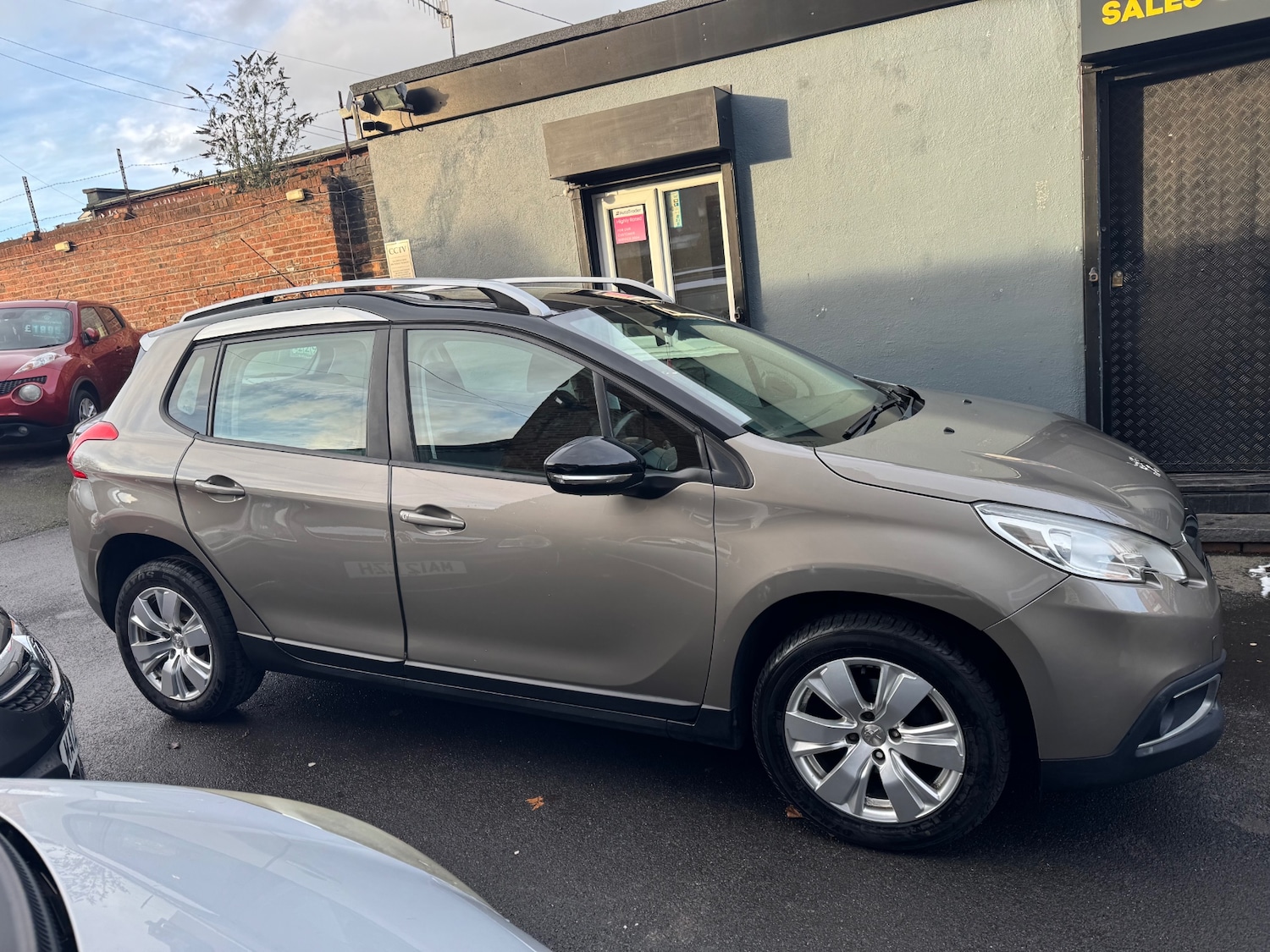 Used Peugeot 2008 2016 for sale - 77261075: Photo 4