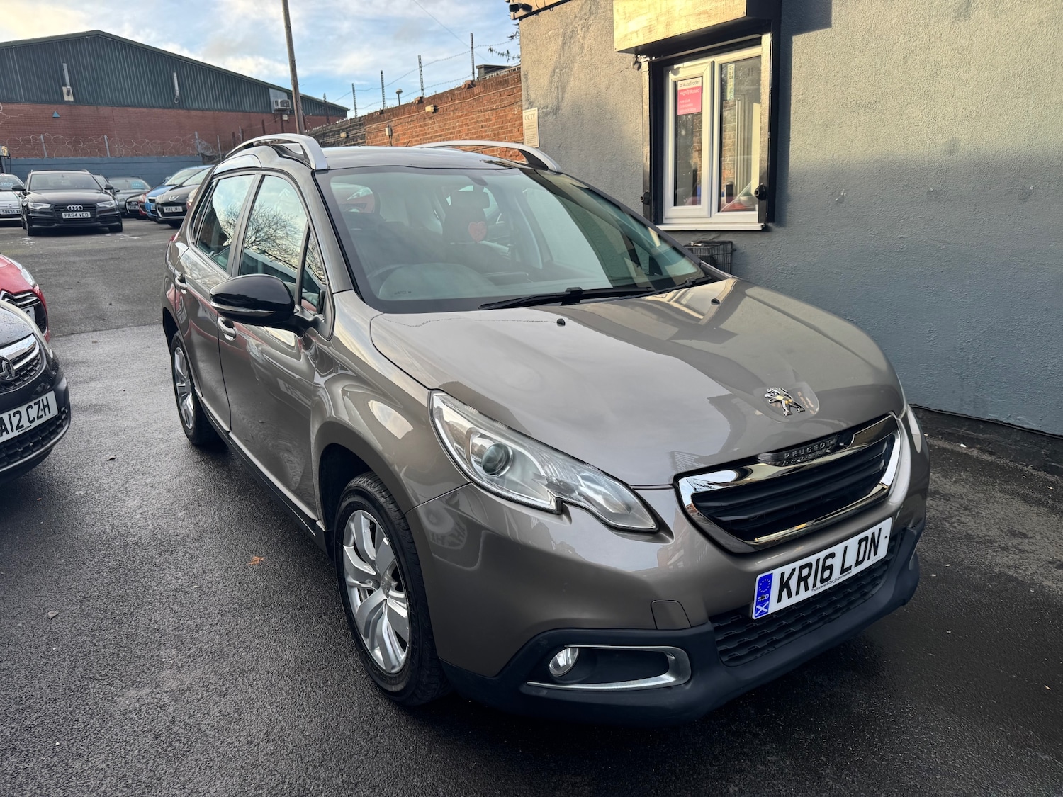 Used Peugeot 2008 2016 for sale - 77261075: Photo 9