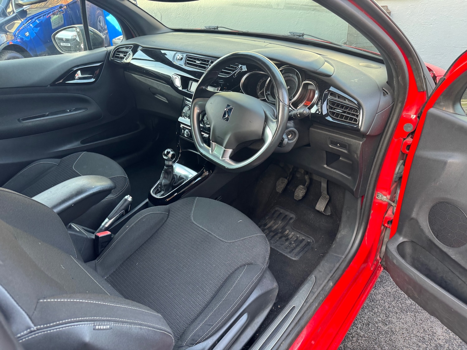 Used Citroen DS3 2011 for sale - 77260817: Photo 9