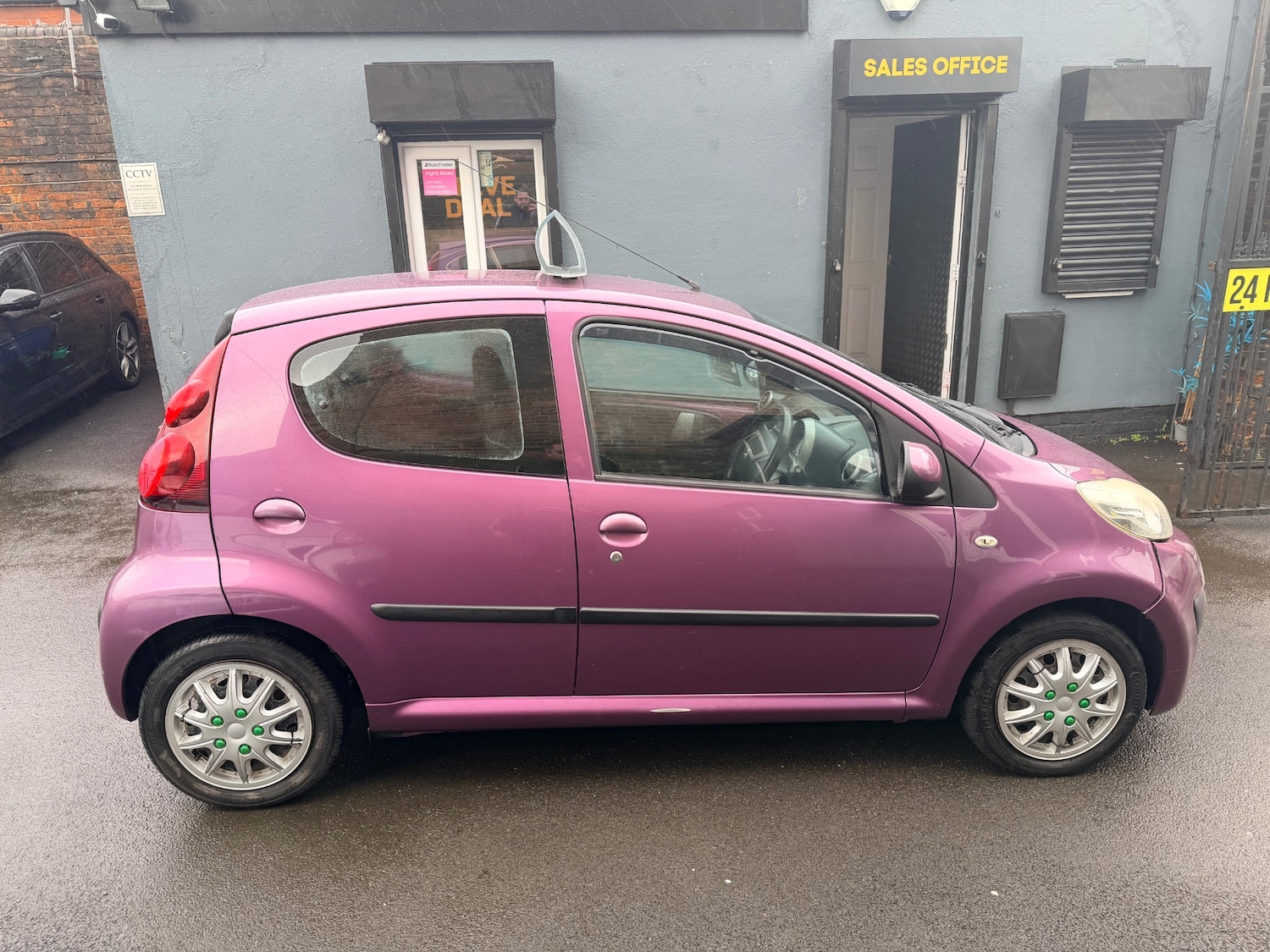 Used Peugeot 107 2013 for sale - 77662287: Photo 9