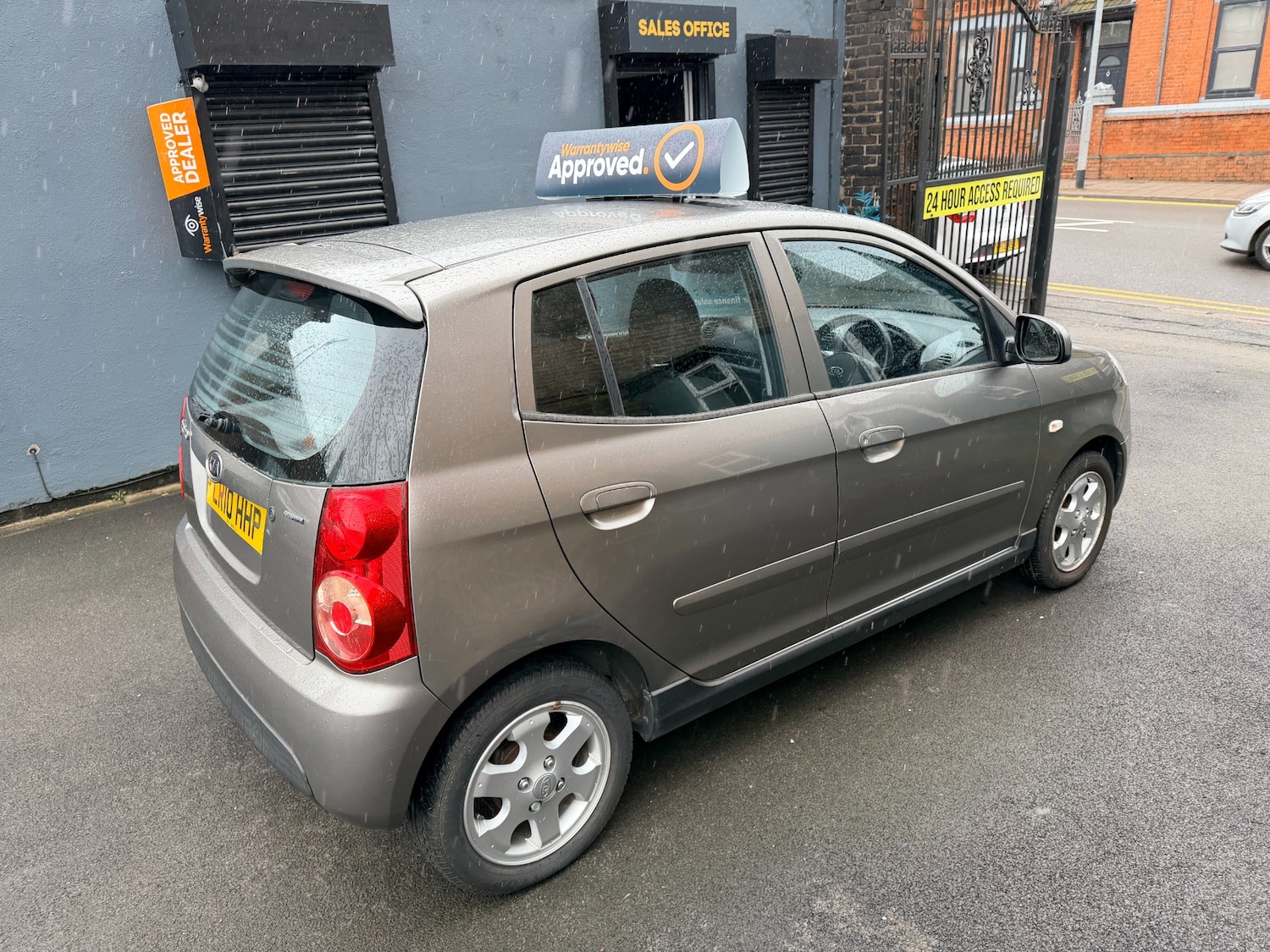 Used Kia Picanto 2010 for sale - 77548457: Photo 8