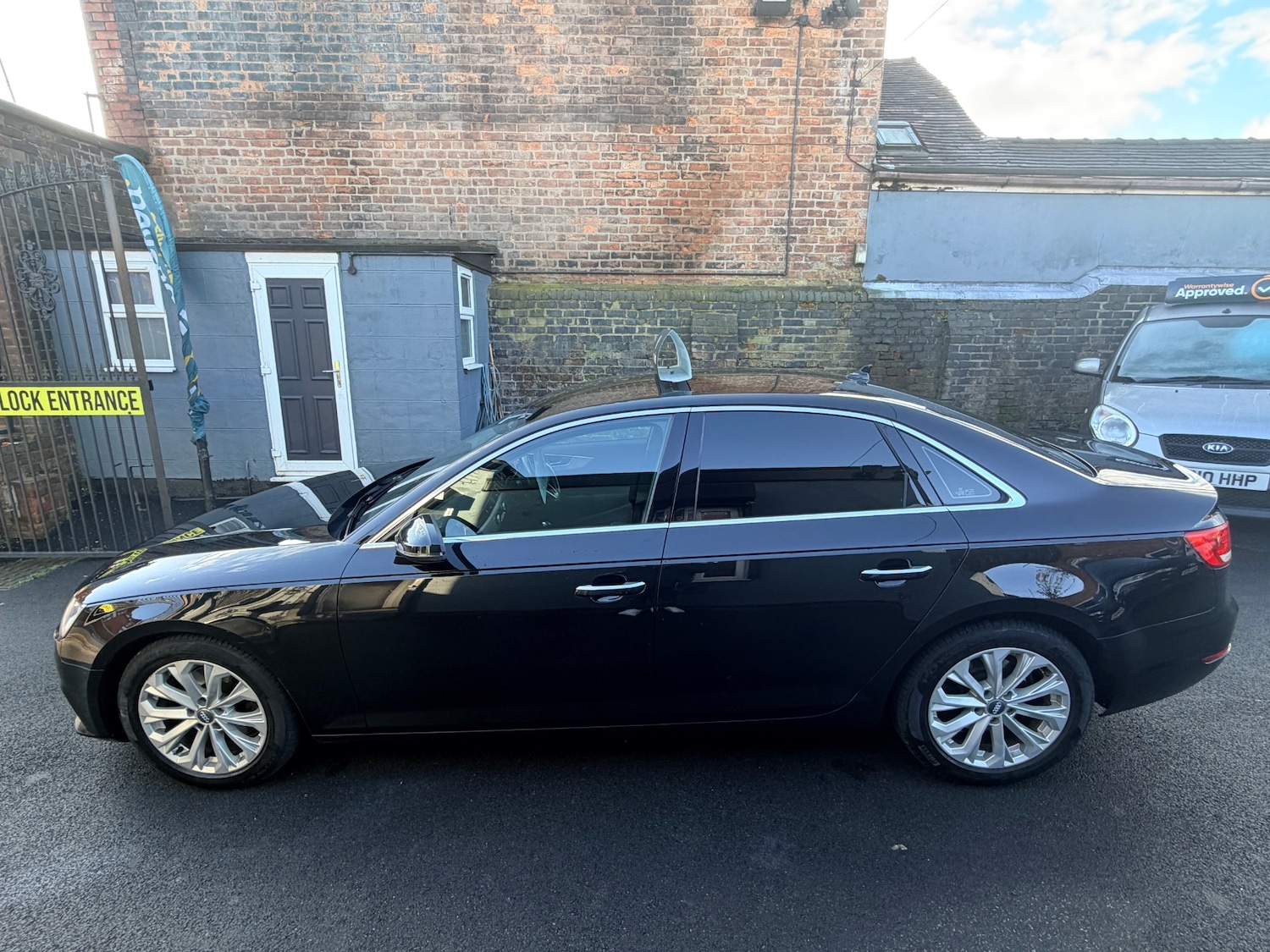 Used Audi A4 2017 for sale - 77635290: Photo 15