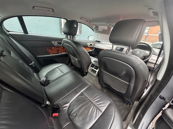 Used Jaguar XF 2010 for sale - 76149388: Photo 15