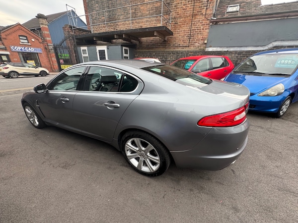 Used Jaguar XF 2010 for sale - 76149388: Photo 5