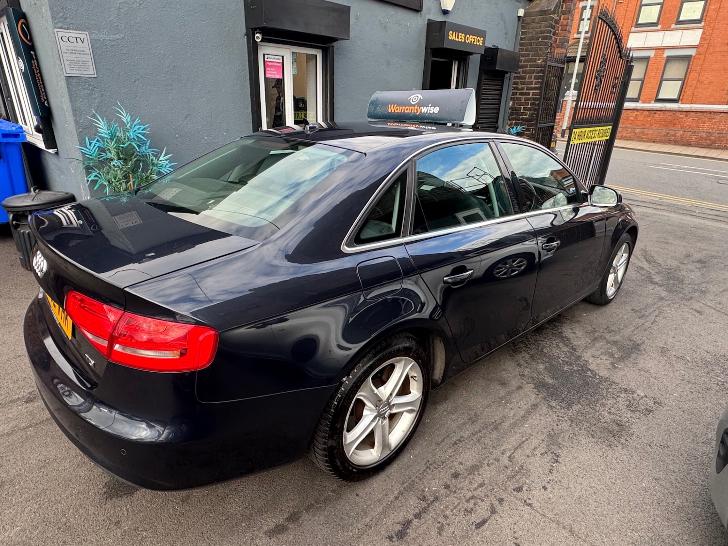 Used Audi A4 2012 for sale - 76691968: Photo 6