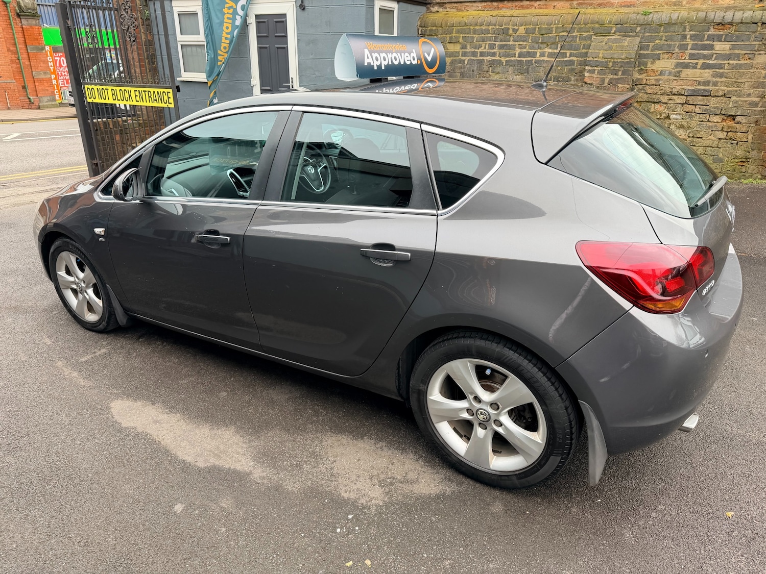 Used Vauxhall Astra 2011 for sale - 77546101: Photo 5