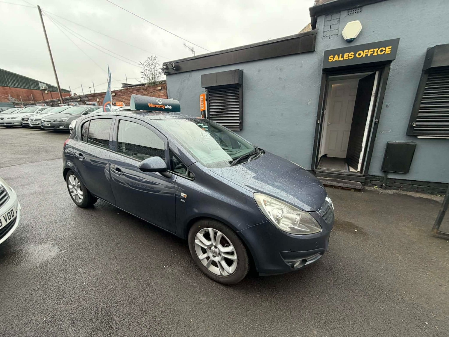 Used Vauxhall Corsa 2010 for sale - 77548467: Photo 2