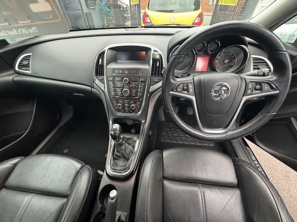 Used Vauxhall Astra 2013 for sale - 76290395: Photo 19