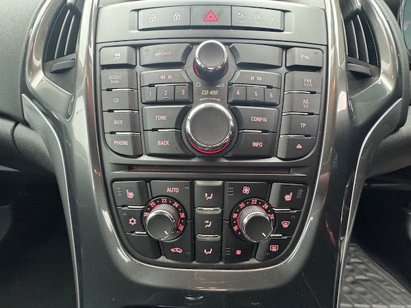 Used Vauxhall Astra 2013 for sale - 76290395: Photo 20