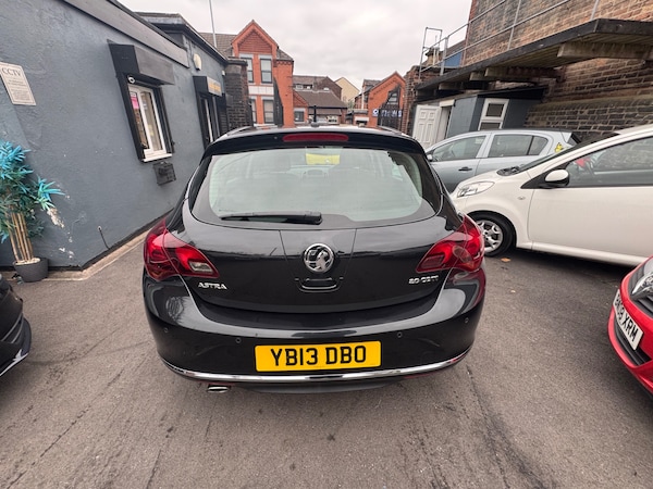Used Vauxhall Astra 2013 for sale - 76290395: Photo 8