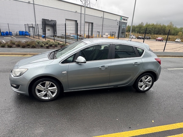 Used Vauxhall Astra 2013 for sale - 76162151: Photo 6