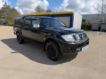 Used Nissan Navara 2015 for sale - 78432035: Photo