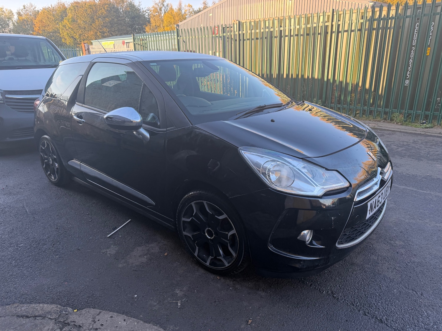Used Citroen DS3 2013 for sale - 76431153: Photo 1