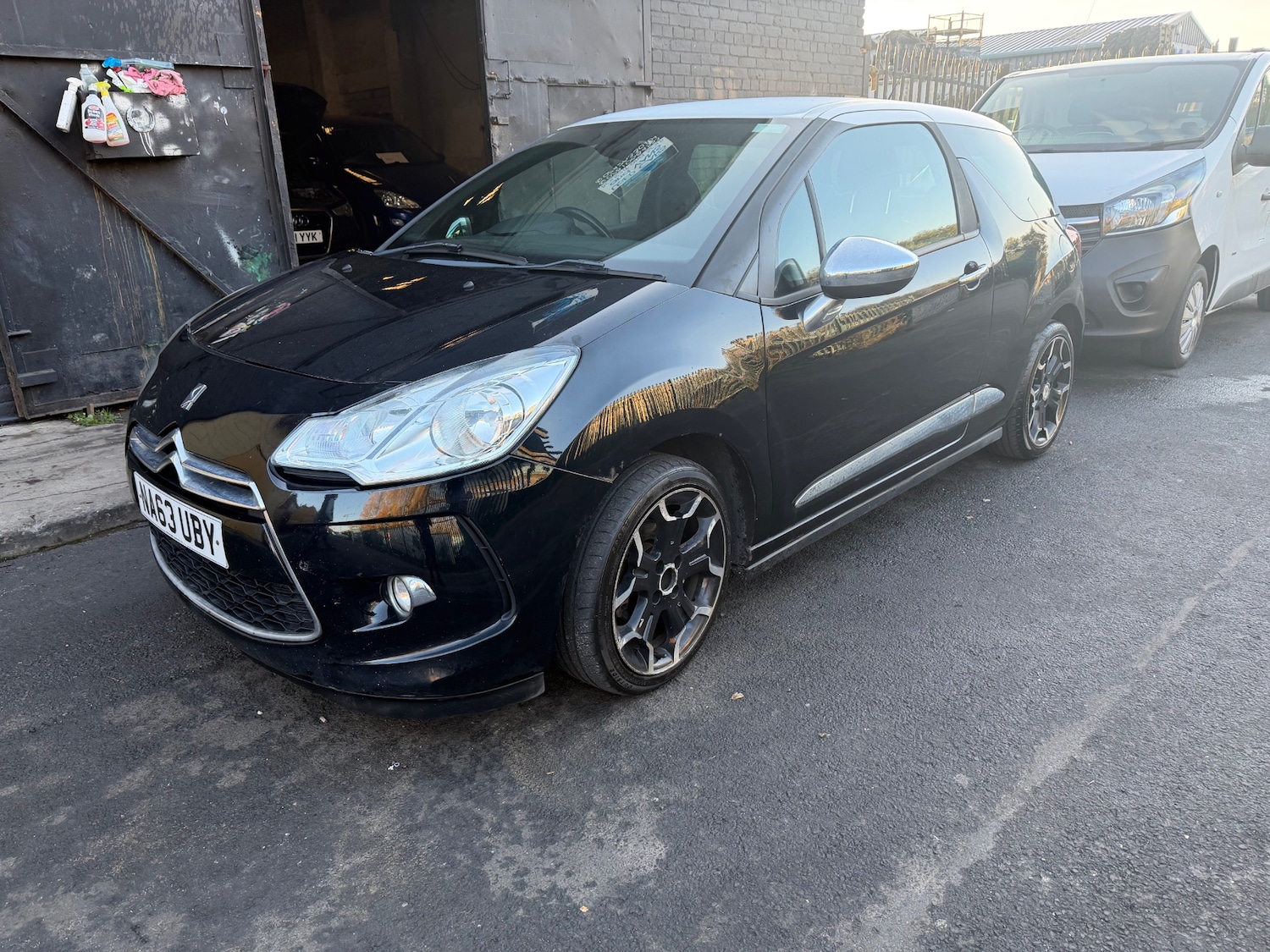 Used Citroen DS3 2013 for sale - 76431153: Photo 3