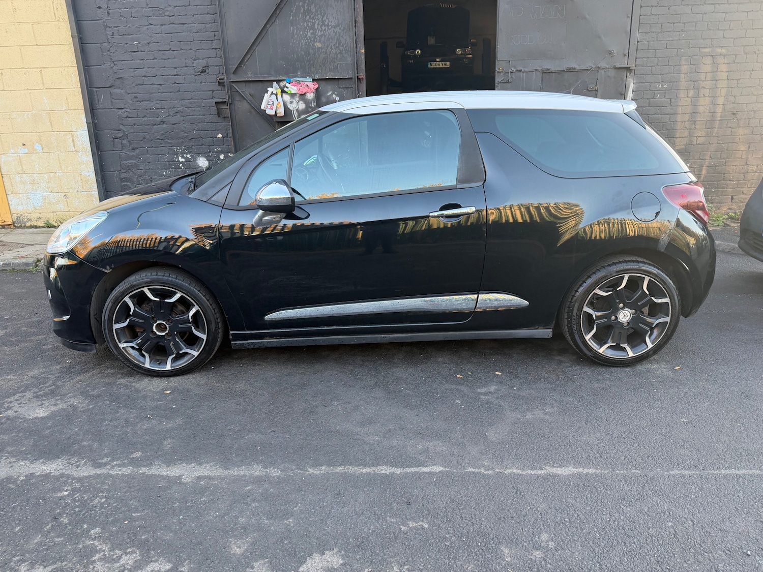 Used Citroen DS3 2013 for sale - 76431153: Photo 4