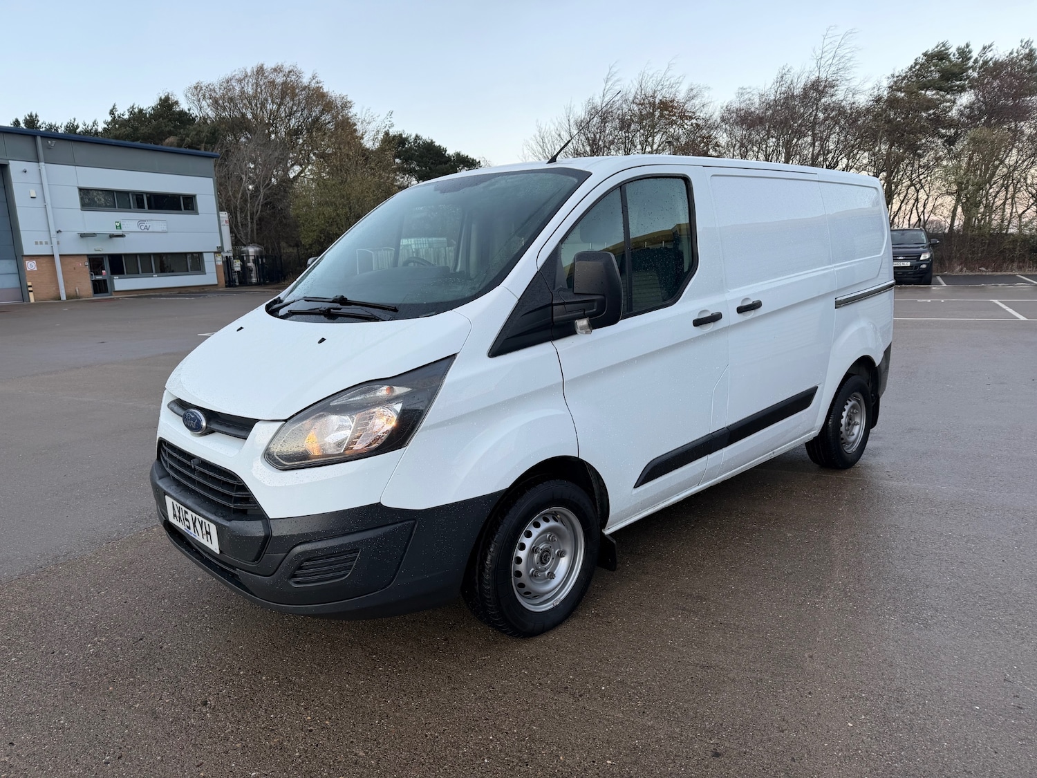 Used Ford Transit Custom 2015 for sale - 76792671: Photo 4