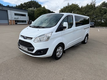 Used Ford Tourneo Custom 2017 for sale - 79473430: Photo