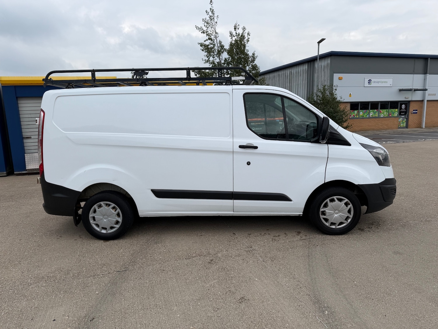 Used Ford Transit Custom 2017 for sale - 76309550: Photo 2
