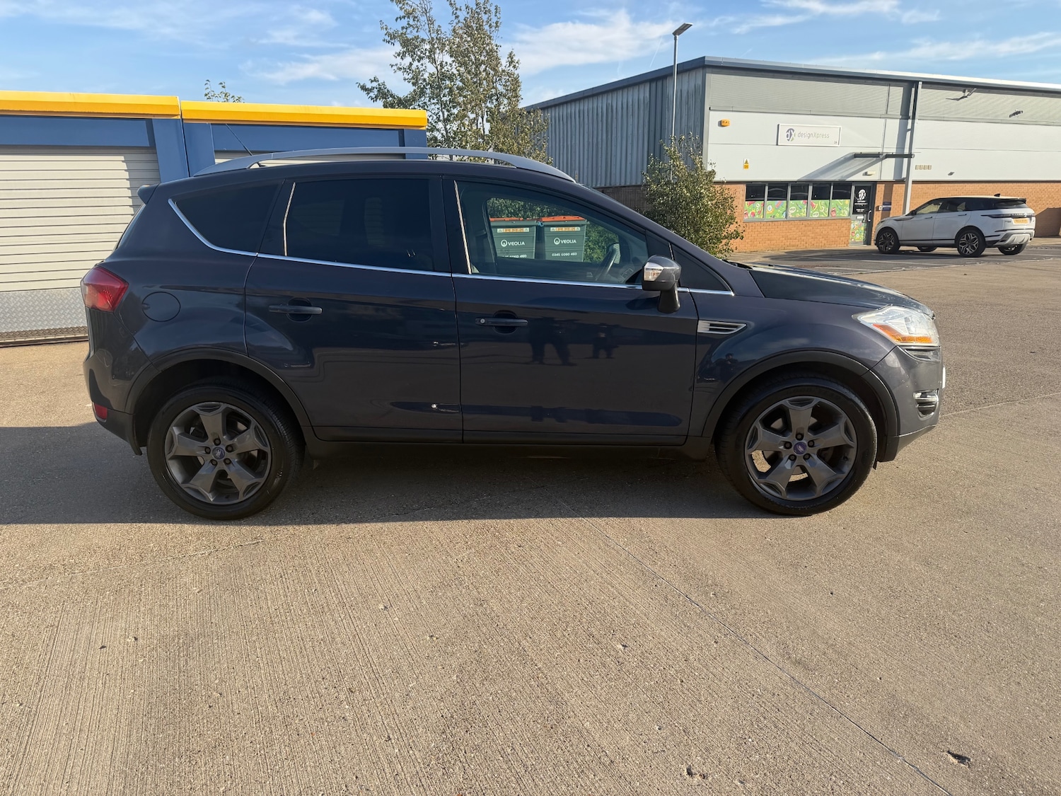 Used Ford Kuga 2012 for sale - 76334942: Photo 2