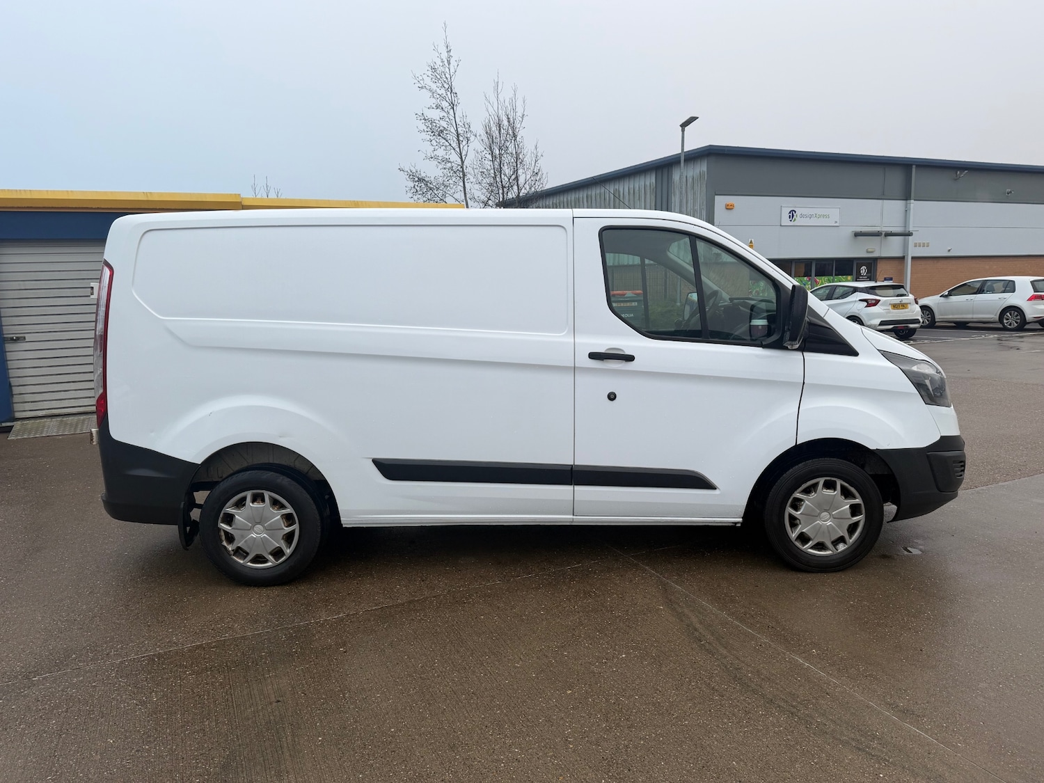 Used Ford Transit Custom 2017 for sale - 77282091: Photo 2